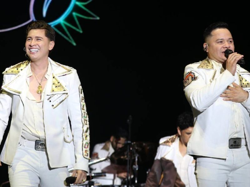 Entre lluvia, frío y banda, Los Recoditos arman la fiesta grande en la Feria de León