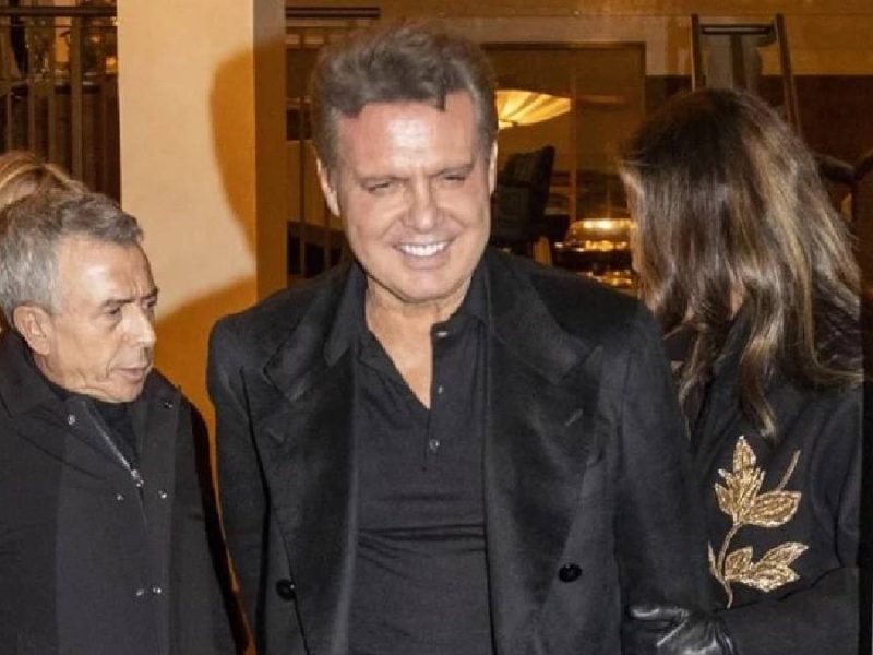 Luis Miguel es captado en modo romántico con Paloma Cuevas, en Madrid