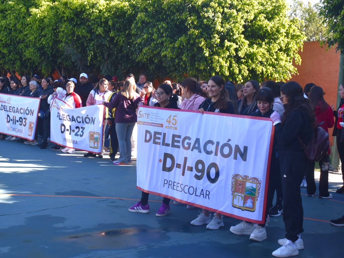 Maestros de Moroleón arrancan encuentros deportivos para competir en juegos magisteriales de la SNTE 45