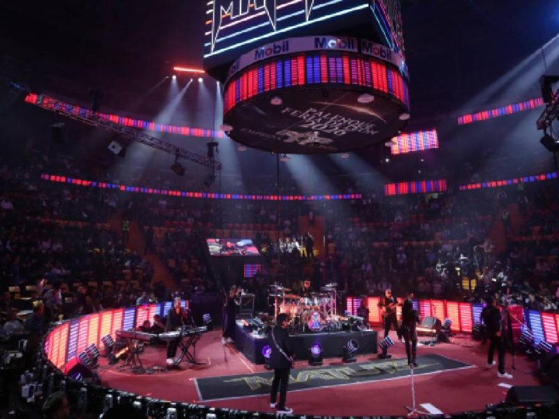 Matute enciende el Palenque de León y arranca su año musical rumbo a Europa