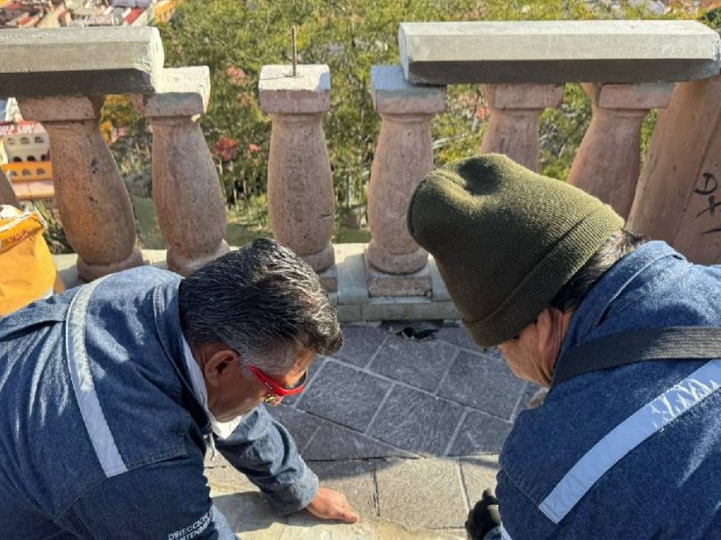 Reparan barandal en el Monumento al Pípila Guanajuato tras reporte de riesgo