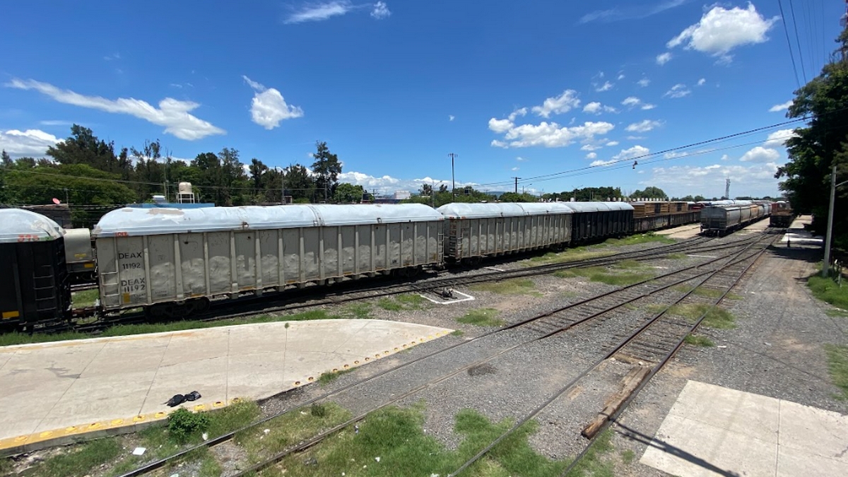Obras del tren de pasajeros en Celaya