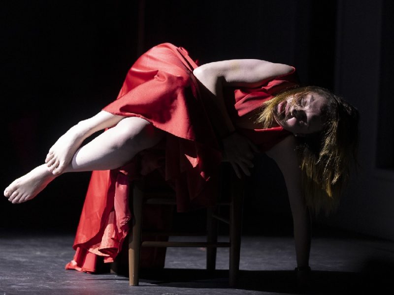 Regina Blandón llega a León con ‘Prima Facie’, poderoso monólogo sobre justicia y conciencia