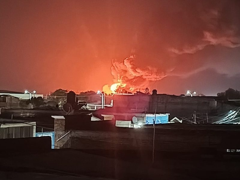 Reportan explosión de presunta toma clandestina en Villagrán; alcaldesa pide a vecinos resguardarse