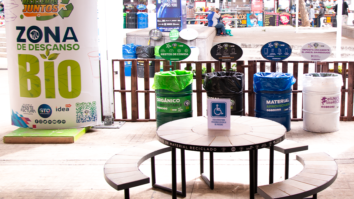 Reyma convierte residuos de unicel en mobiliario sustentable