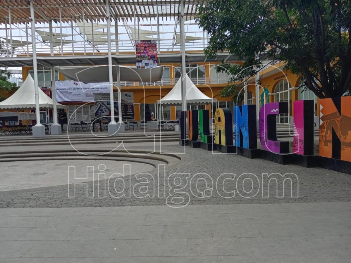 Exponen más de 50 fotografías publicitarias en el Centro Ricardo Garibay