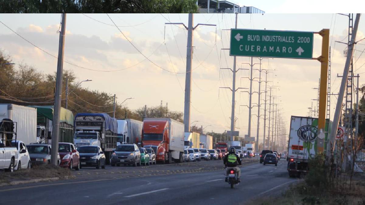 Socavón en León Hermanos Aldama