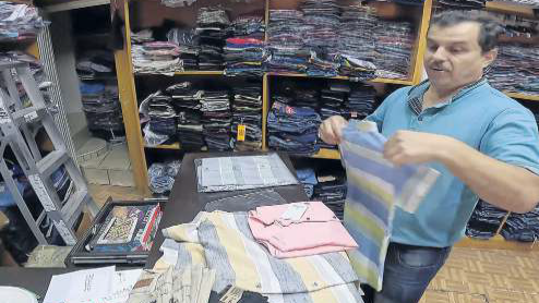 Industria textil en Moroleón registra caída del 40% en ventas invernales.