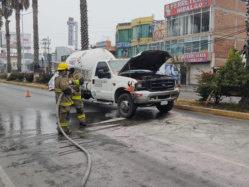 Falla mecánica en pipa de gas provoca cierre vial en Tizayuca