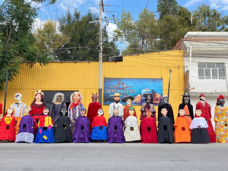 Marco Antonio Serrano, guardián de las mojigangas de San Pancho.