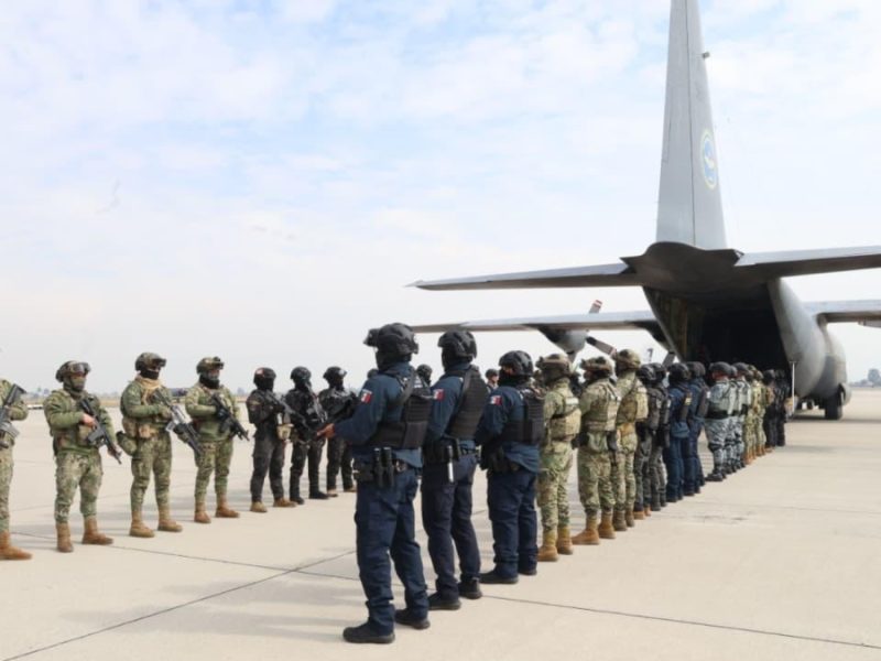 Tercera entrega a EU: Extradita México a 37 criminales de alto impacto