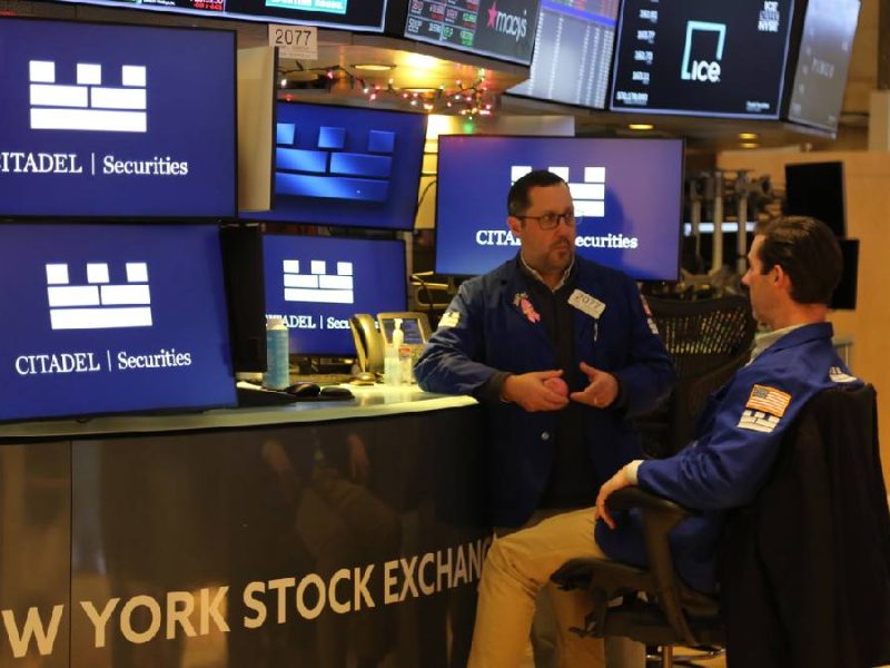 Wall Street se recupera tras cancelación de aranceles europeos tras acuerdo de Trump sobre Groenlandia