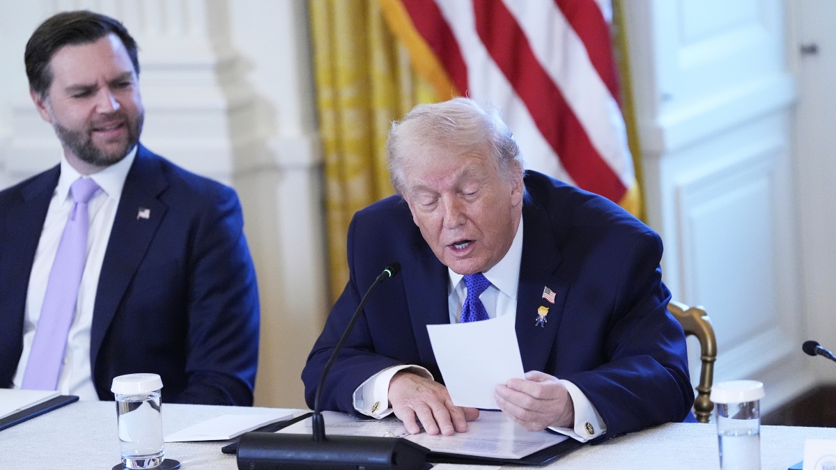 Trump firmó un decreto