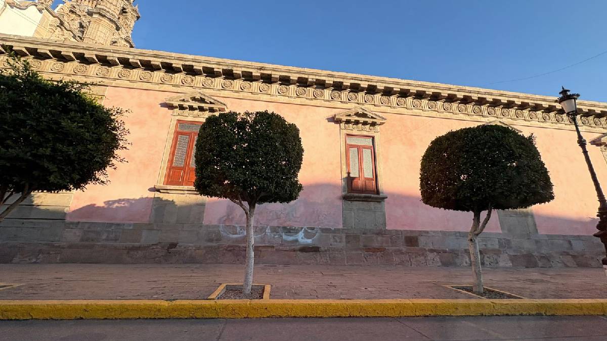 Vandalizan Presidencia Municipal de Irapuato