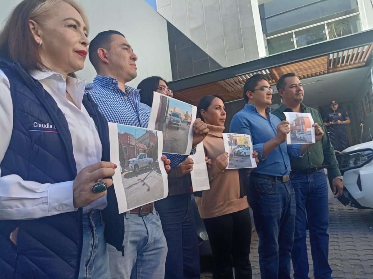 Alcalde de Reforma renta autos para funcionarios y lo denuncian