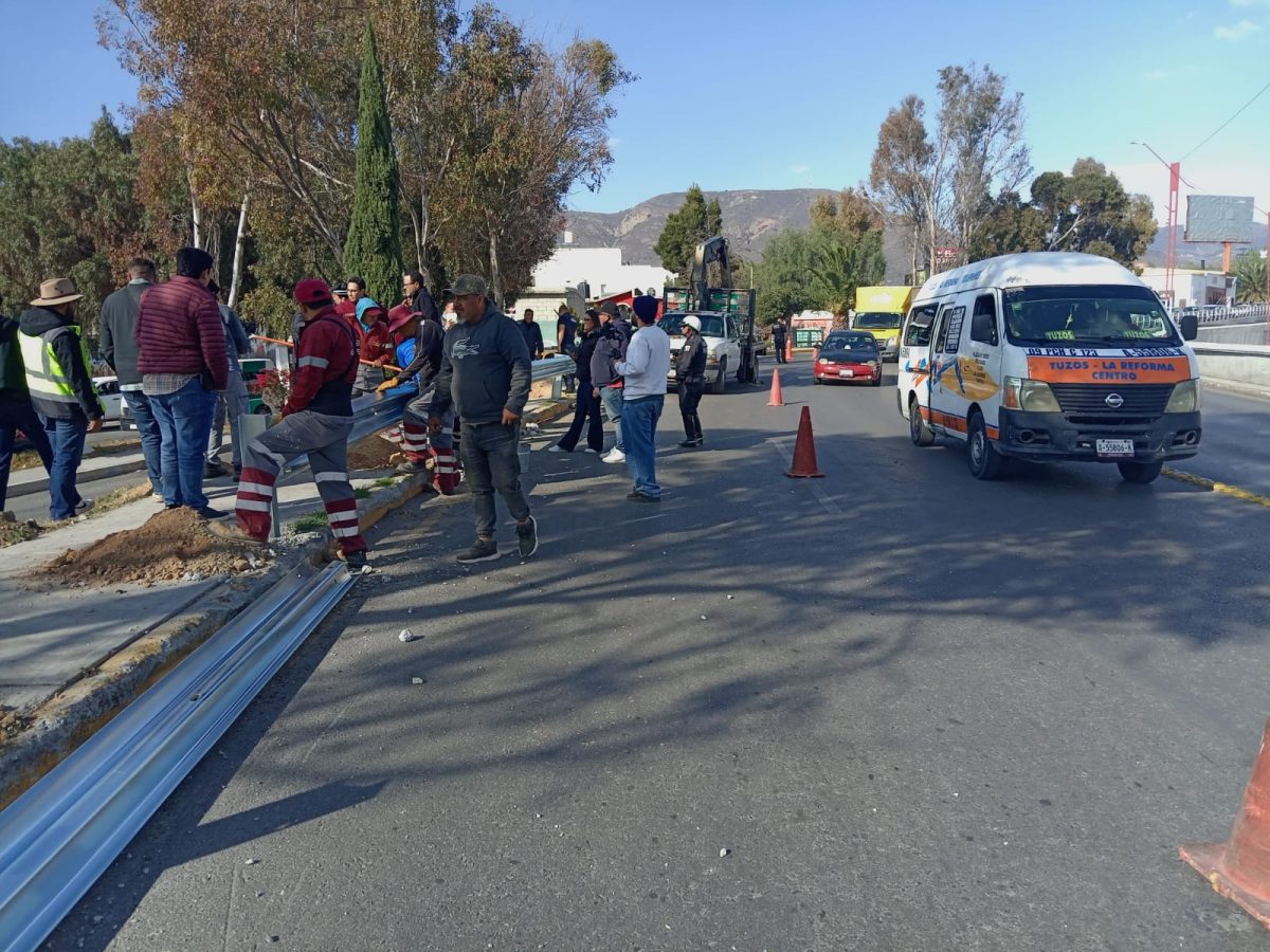 Inician trabajos: botones y vallas en curva peligrosa de Río avenidas