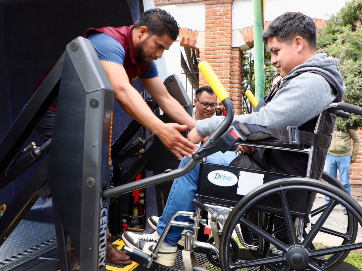 DIF Pachuca suma vehículos para mejorar traslados y apoyos sociales