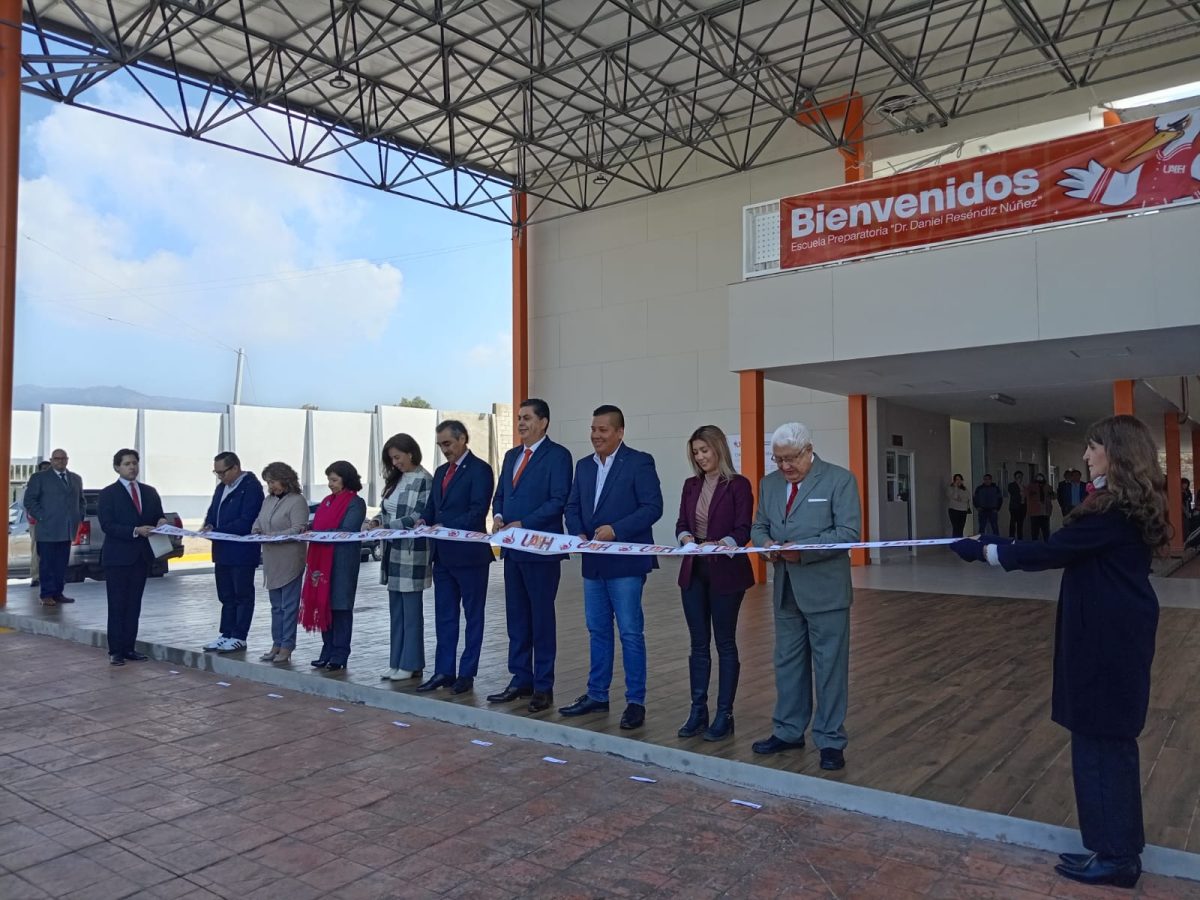 Regresa a clases la UAEH con inauguración de nueva prepa