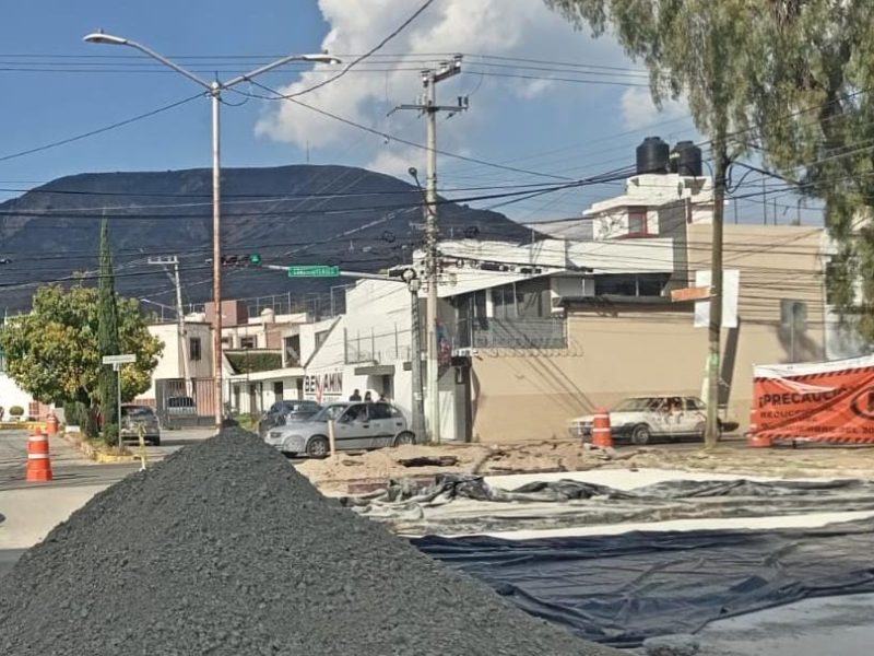 Regidor pide avisos a tiempo y señalización por obras en Pachuca