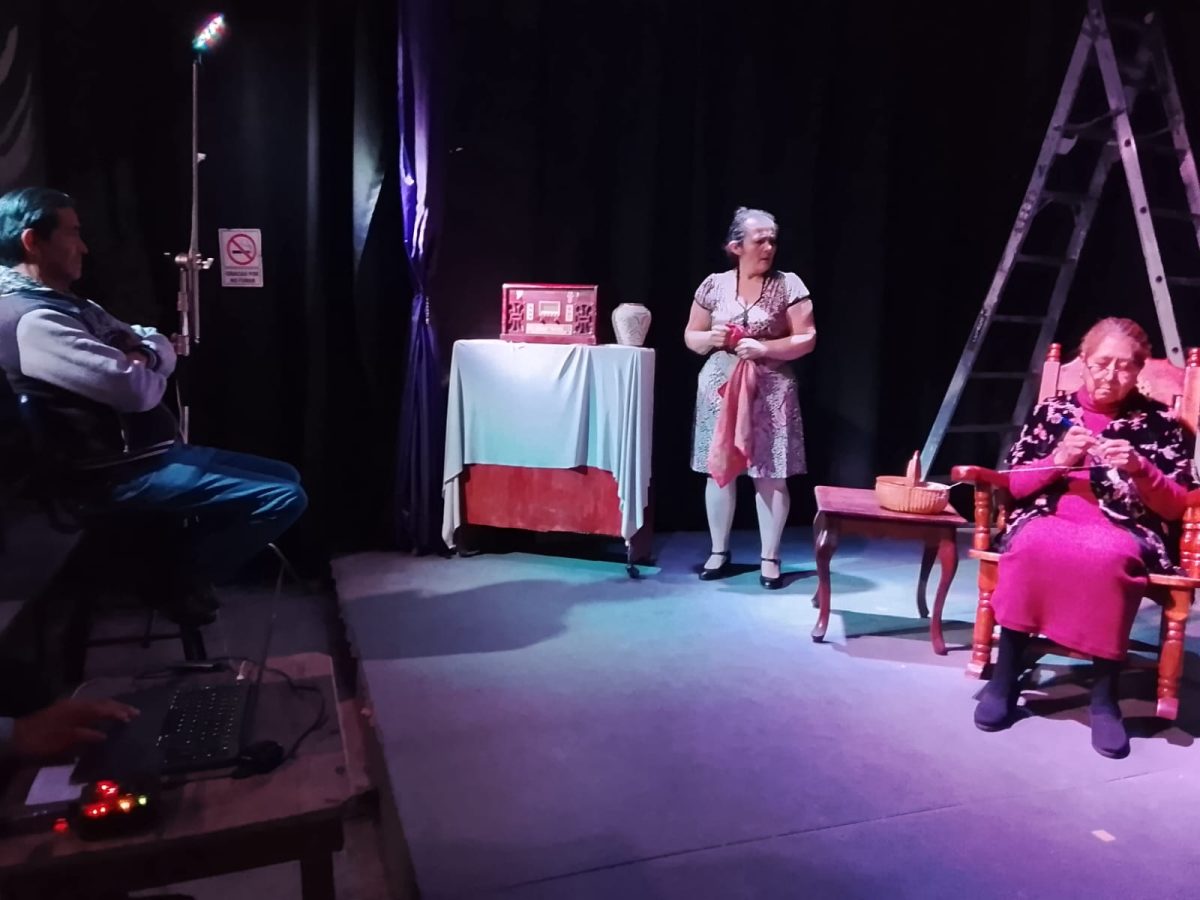 Estrenan en Tulancingo la obra “Querida espero que te mueras”