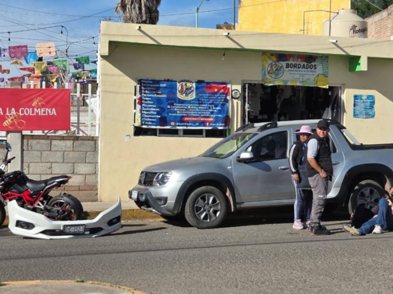 Automovilista provoca accidente en Guanajuato capital y luego se da a la fuga