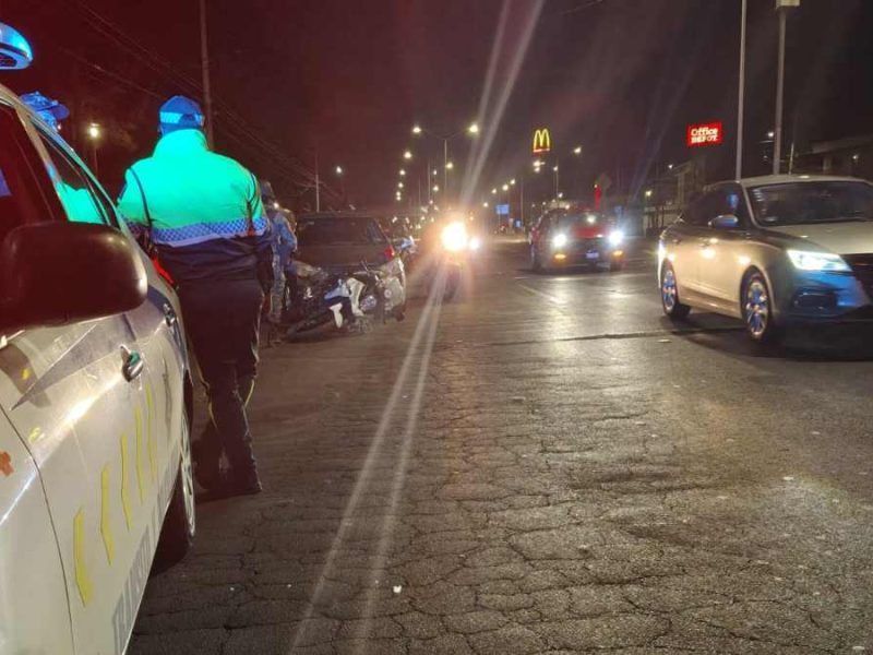 Menor de edad en moto mata a ciclista al arrollarlo en la colonia Río Grande, de Juventino Rosas