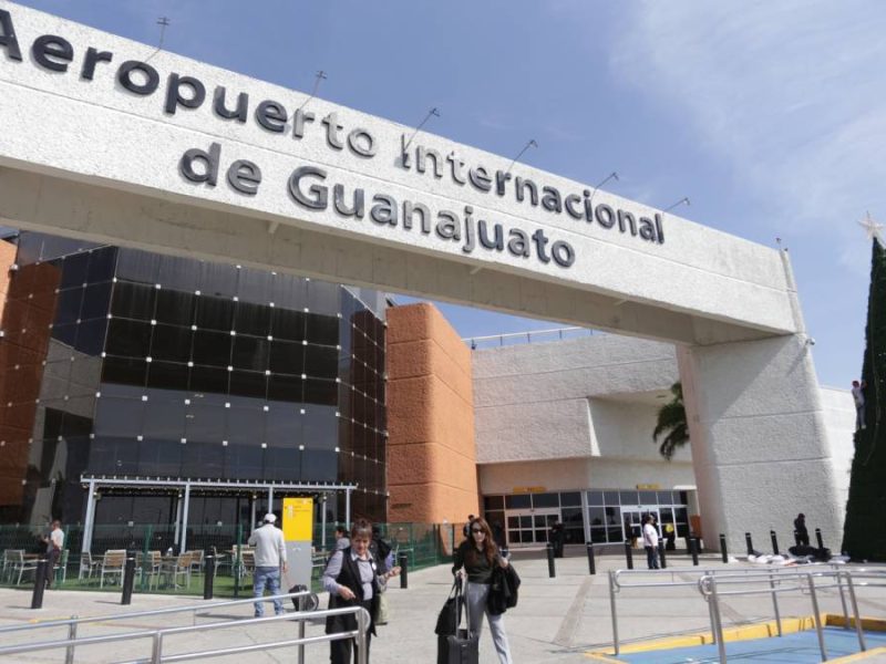 Tormenta invernal en Texas provoca cancelación de vuelos en Aeropuerto Internacional de Guanajuato