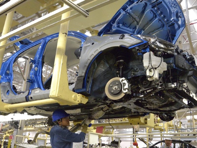Golpe al empleo en León: Sector automotriz pierde más de 2 mil puestos ante el IMSS