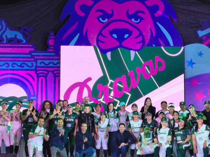Bravas de León revelan espectaculares uniformes para la temporada 2026 en la Feria Estatal