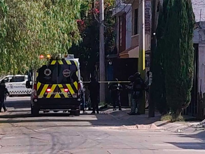 Matan a un hombre y lesionan a otro tras irrupción armada en Celaya