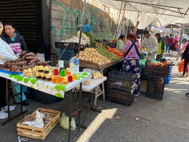 Celaya ajusta cobros al comercio informal: Pagarán por metro lineal a partir de este año