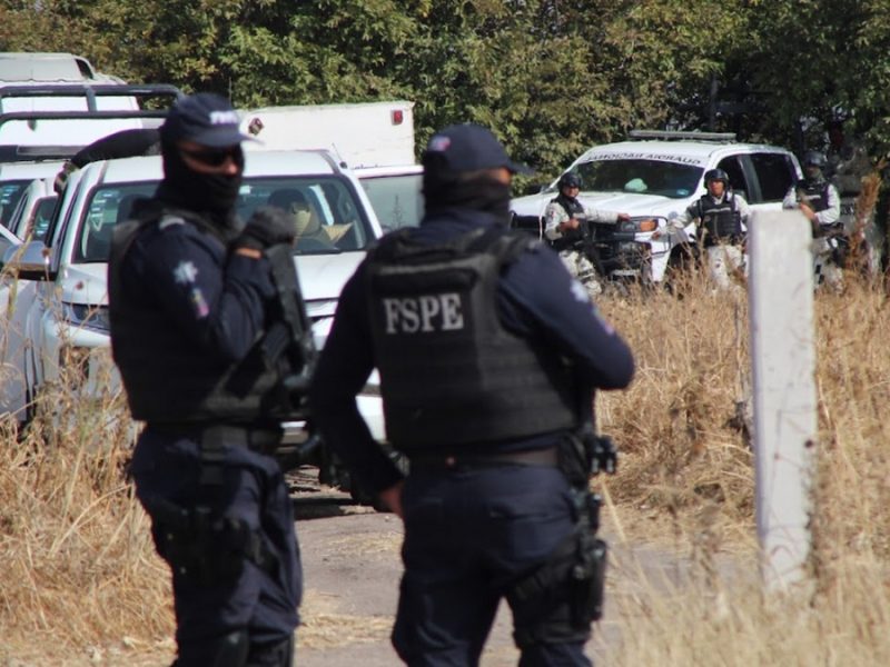 Suman 13 cuerpos localizados en fosa clandestina en Villagrán