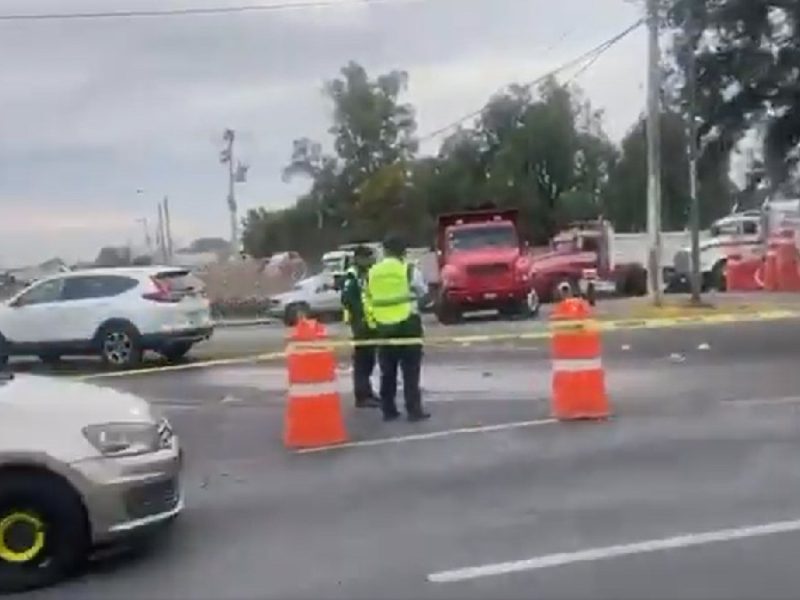 Advierten desabasto de agua hasta por 15 días en León tras socavón en Hermanos Aldama