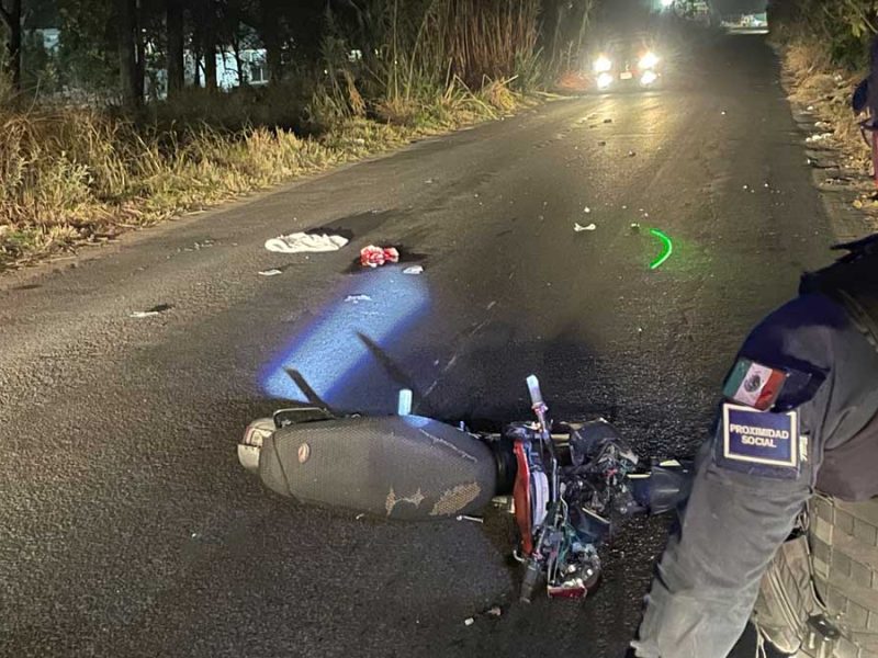 Pareja derrapa en moto hacia San Roque; conductor sufre fractura de cráneo
