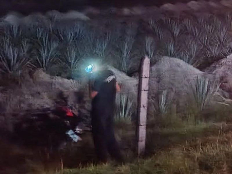 Muere un hombre y otro queda herido tras derrapar en motocicleta en Abasolo
