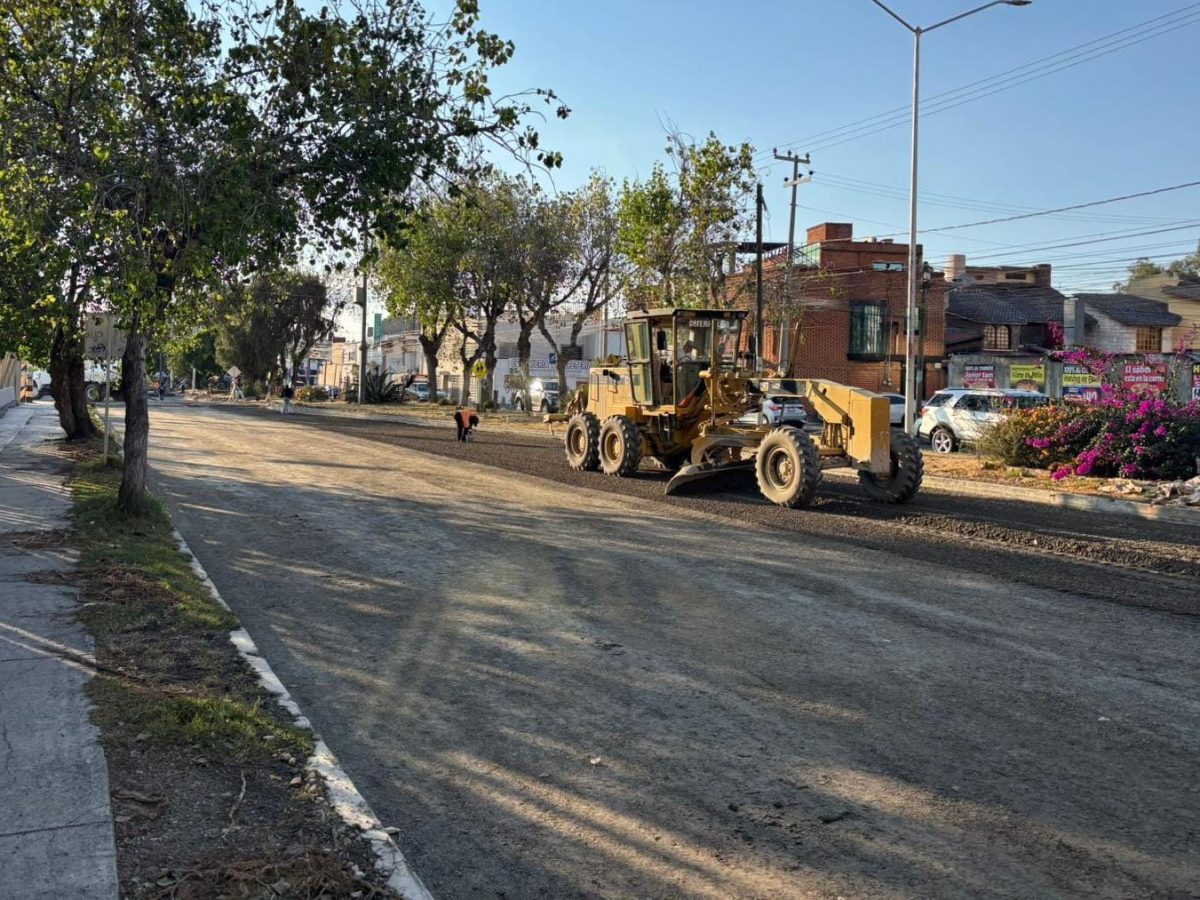 Entre atascos viales iniciarán clases en Prepa uno de Pachuca