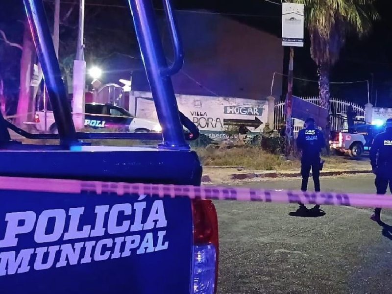 Asesinan a hombre dentro de una tienda de ropa en la colonia Albino García