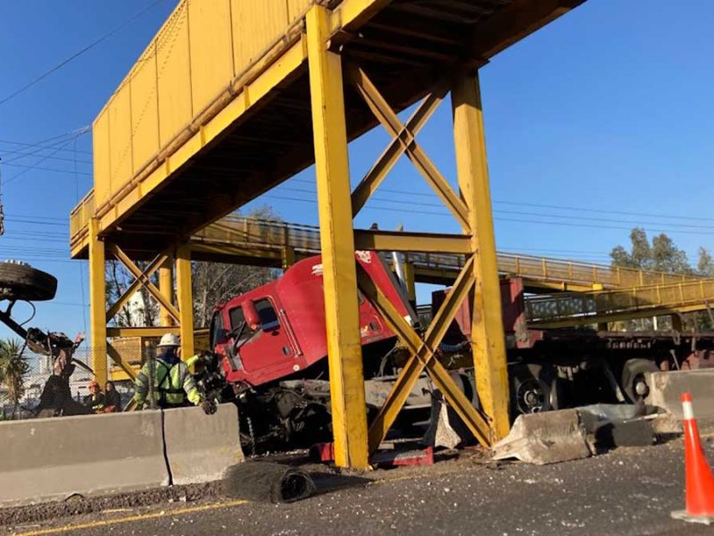 Mañana de terror en la libre: Carambola de tráileres bloquea autopista Irapuato-Salamanca