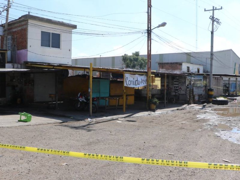 Ataque armado en vulcanizadora de la Irapuato-Salamanca deja un joven muerto y otro herido