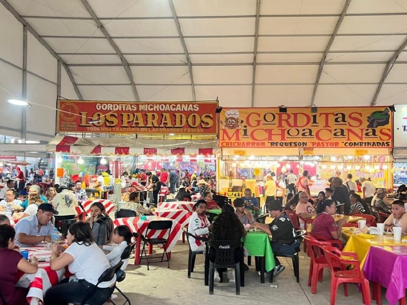 ¿Quieres vender en la Feria de las Fresas 2026? Esto es lo que te costará el lugar