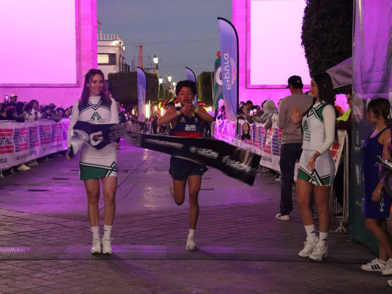 Pedro Jaramillo, leonés que terminó en el primer lugar de los 10k. Foto: Mary Ochoa.
