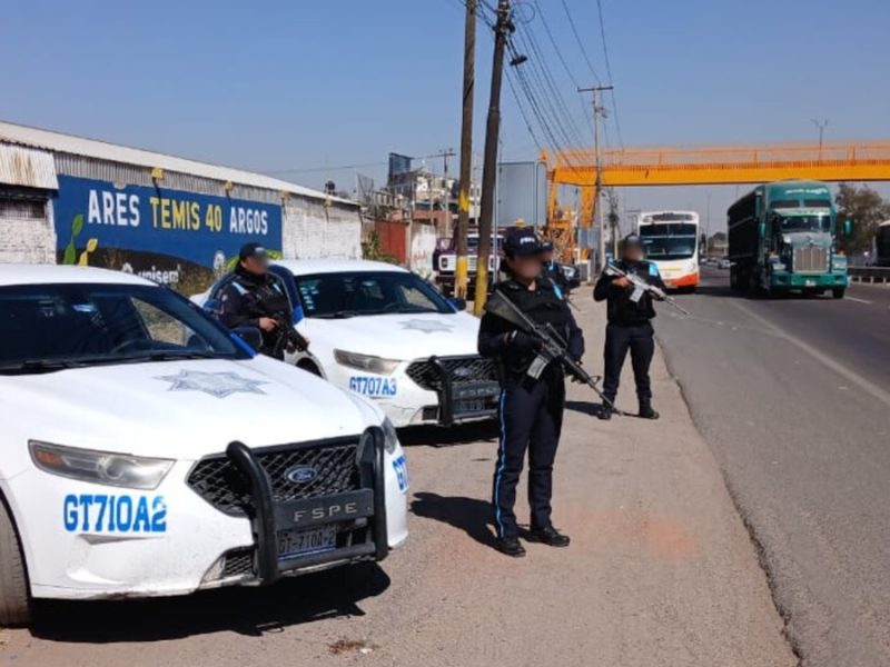 Ataque a balazos en Apaseo el Grande contra policías estatales que resguardaban camión robado