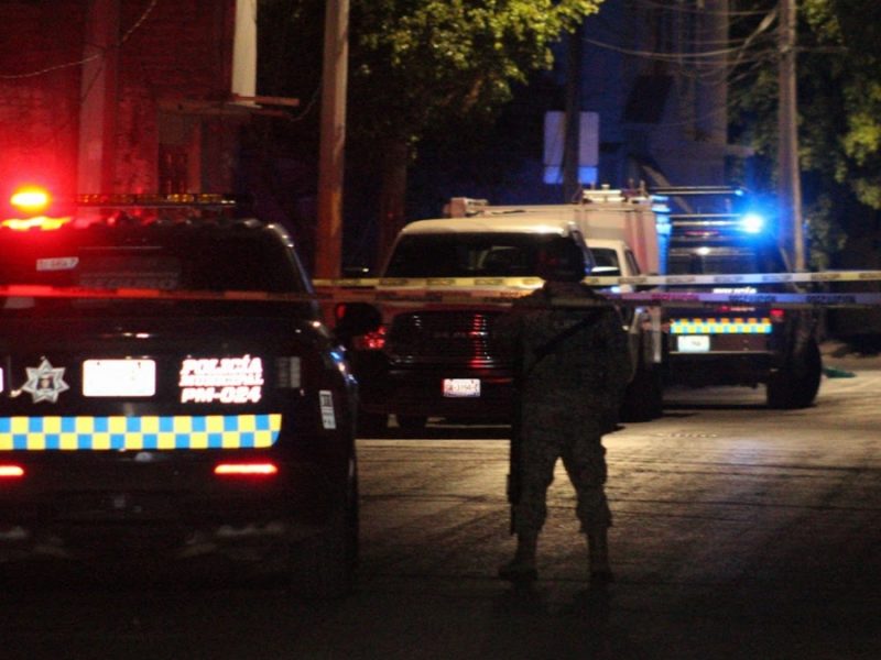 Mujer muere y hombre resulta herido dentro de vivienda tras ataque a balazos en Irapuato