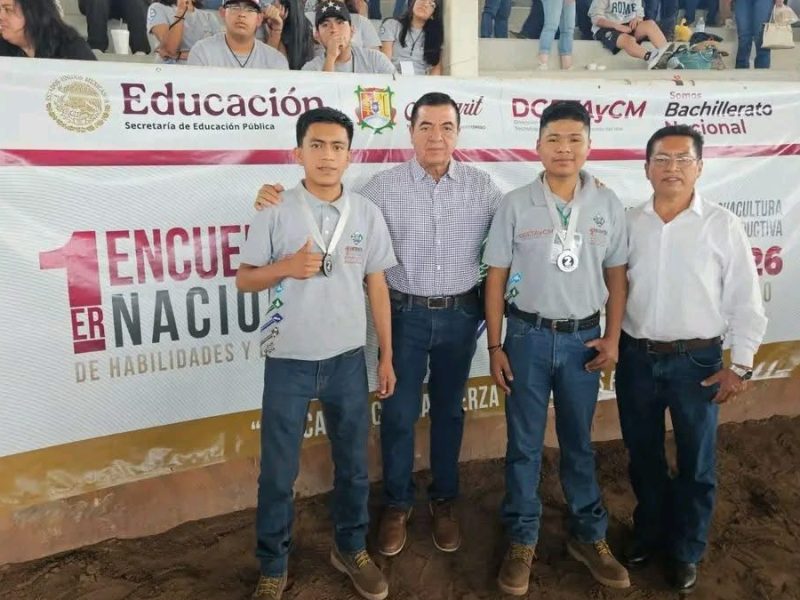 Estudiantes de Atlapexco obtienen segundo lugar nacional en injertos frutales