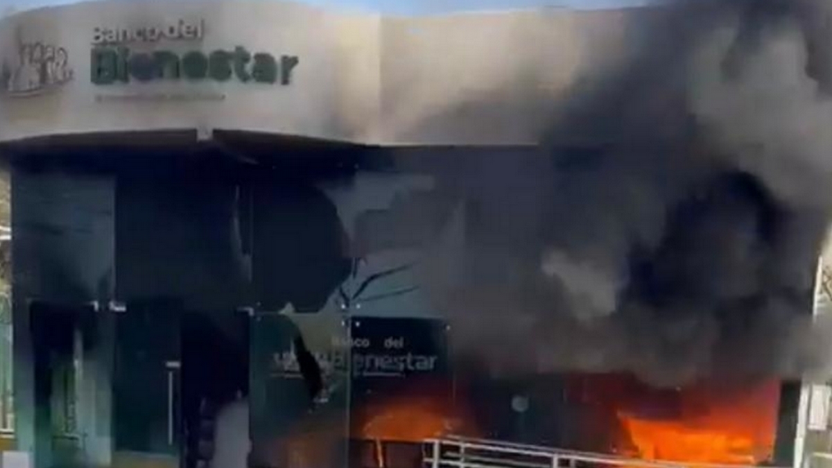 Bancos del Bienestar incendiados en Jalisco