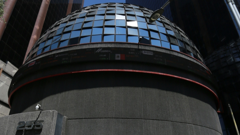 El índice S&P/BMV IPC de la Bolsa Mexicana de Valores logra su mejor desempeño en 10 meses impulsado por minería y consumo.