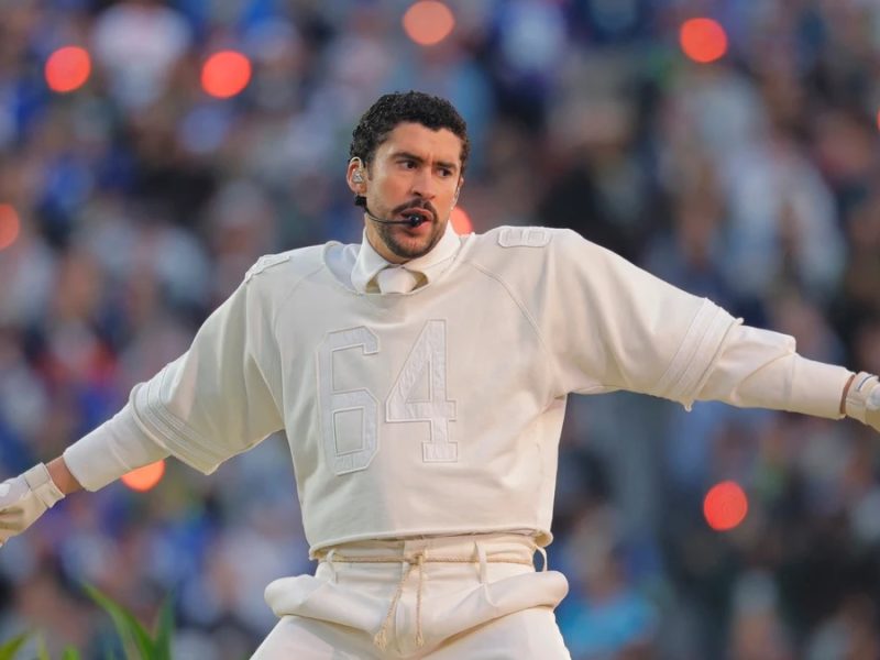 Camiseta de Bad Bunny del Super Bowl 2026 alcanza precio histórico en reventa: ¿Cuánto cuesta?