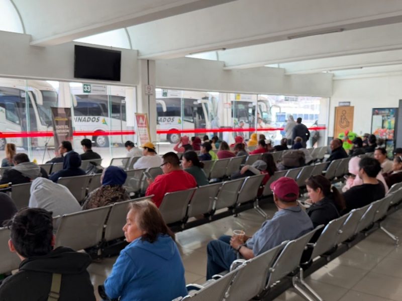 Suspenden salidas de camiones, cierran tiendas y clases serán virtuales en universidades de Celaya