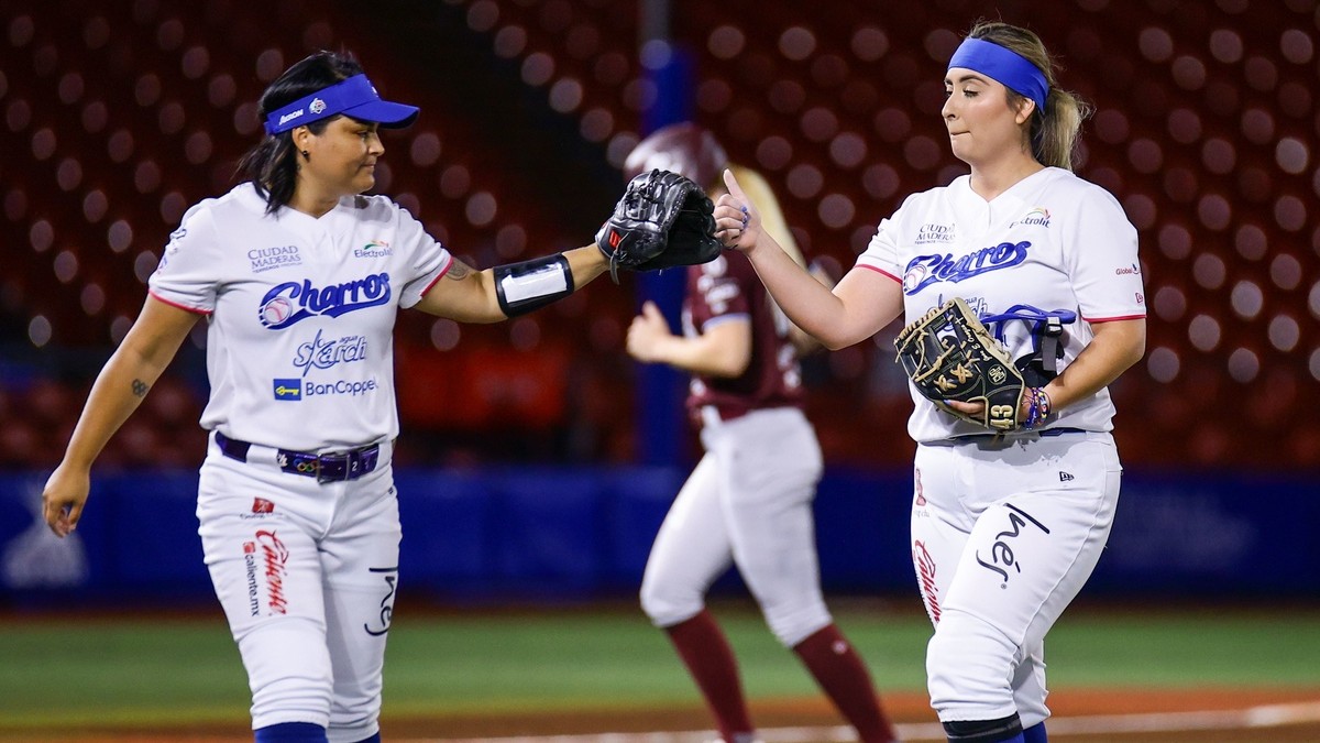 De las cuatro jugadoras que se marchan de Charros Softbol Femenil, tres son canadienses. Foto: Reforma