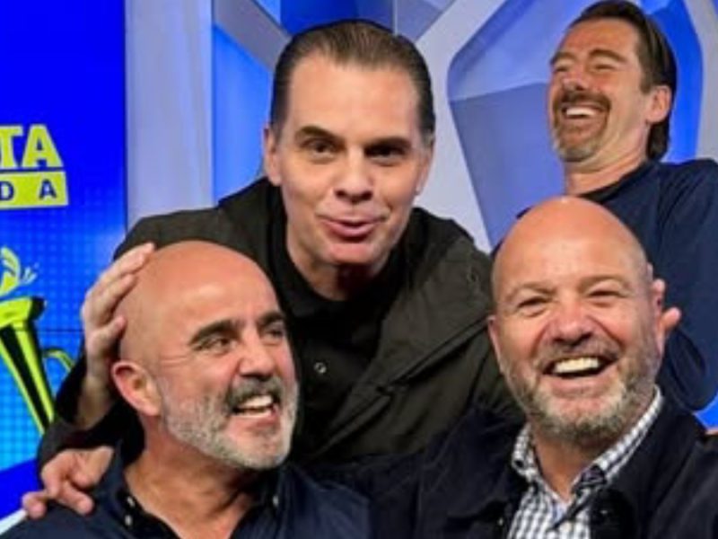 Martinoli lanza indirecta a “pi… programa donde todo mundo se insulta”, con “ca… encerrados” y que se puede ver todo el día